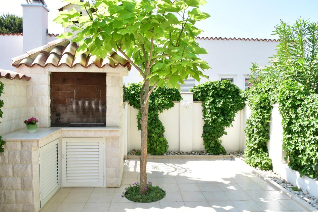 Holiday Home M&M Novigrad Istria Esterno foto