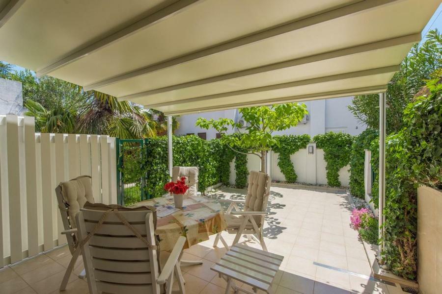 Holiday Home M&M Novigrad Istria Esterno foto