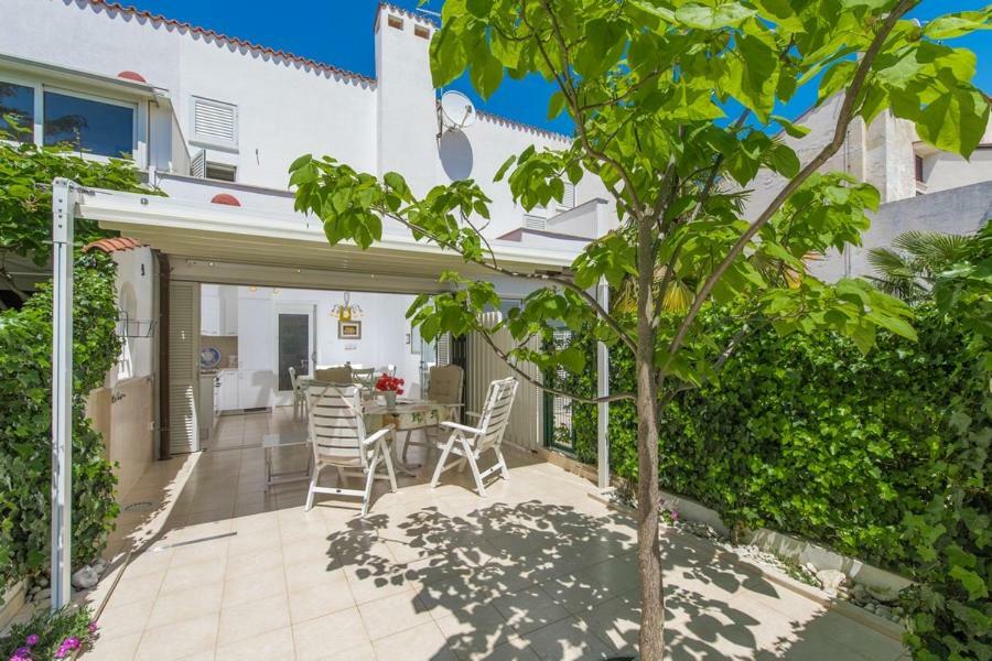 Holiday Home M&M Novigrad Istria Esterno foto