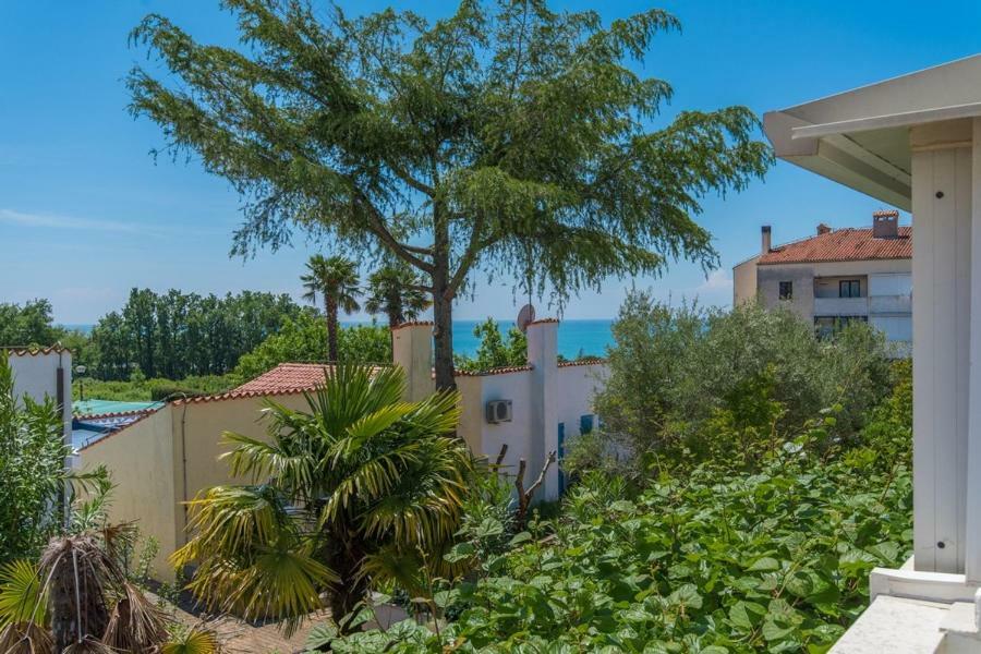 Holiday Home M&M Novigrad Istria Esterno foto