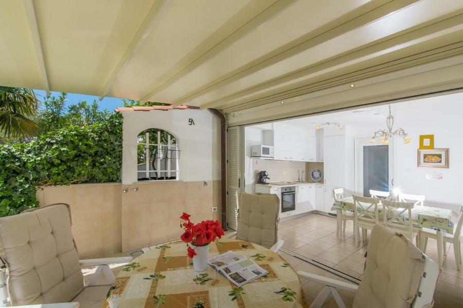 Holiday Home M&M Novigrad Istria Esterno foto